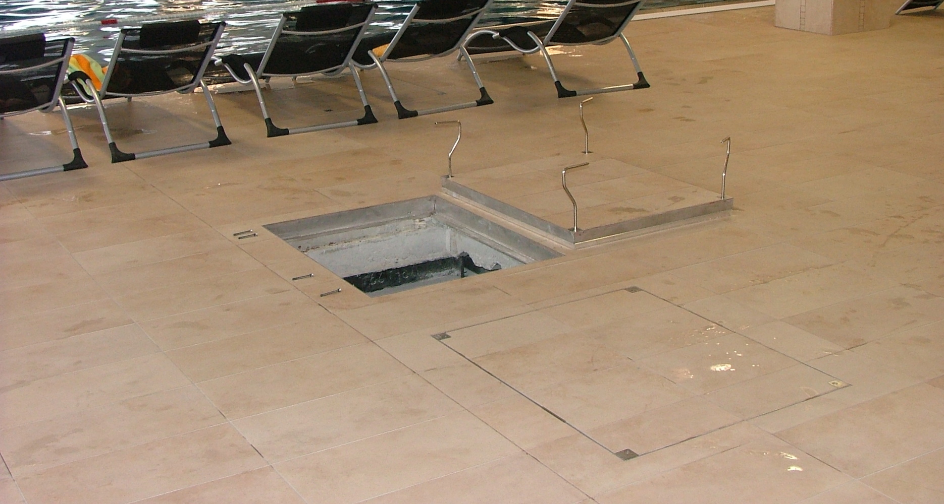 5000 Series HeavyDuty Floor Access Covers (Howe Green)